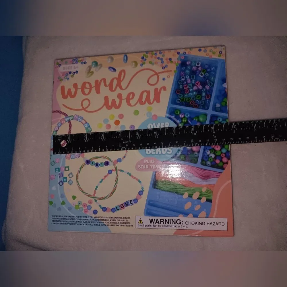 NWOT 2022 Gener8 LLC Word Wear 2300 Pc Beads Jewelry Making Kit